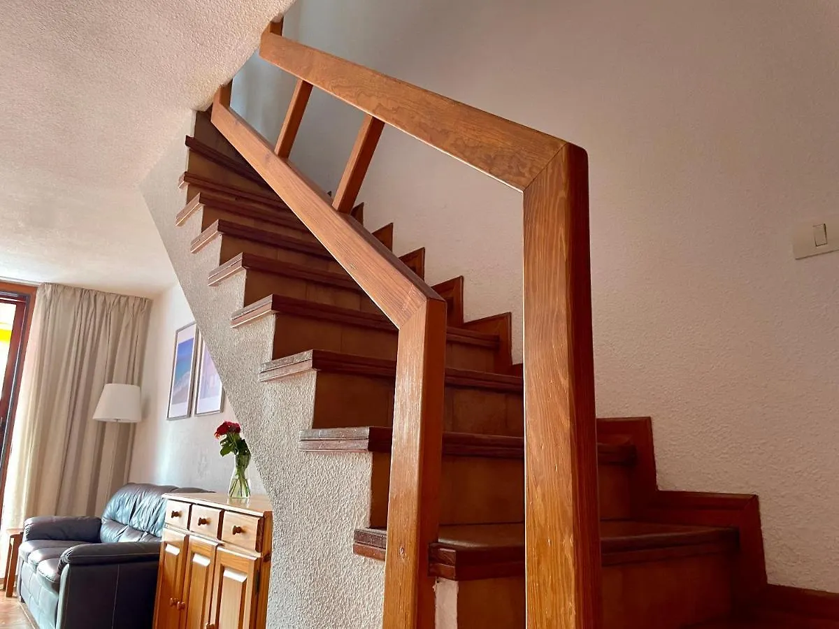 Sunny 2-Bedroom Apartment In Parque Santiago II 美洲海滩 西班牙