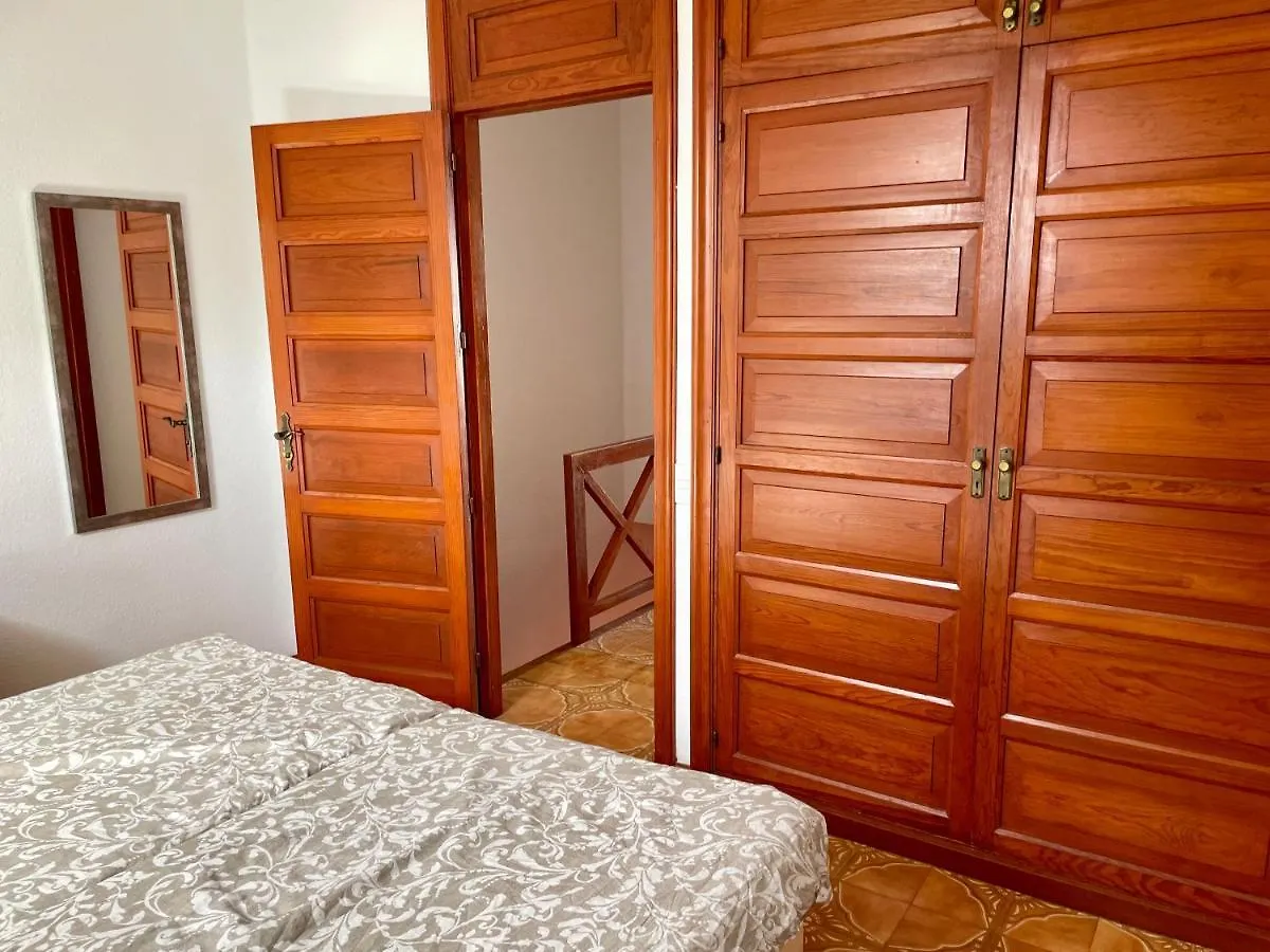 Sunny 2-Bedroom Apartment In Parque Santiago II 美洲海滩 0*,  西班牙