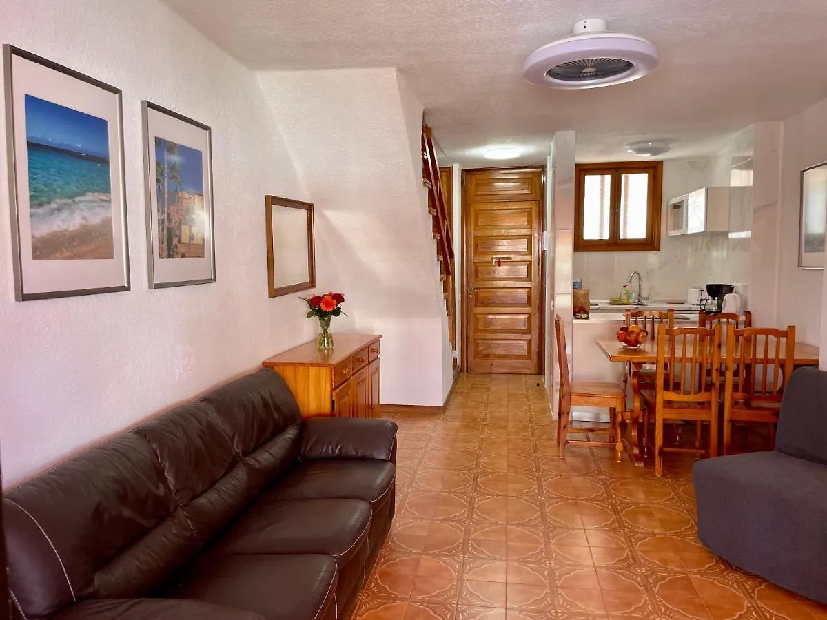 Sunny 2-Bedroom Apartment In Parque Santiago II Playa de las Americas