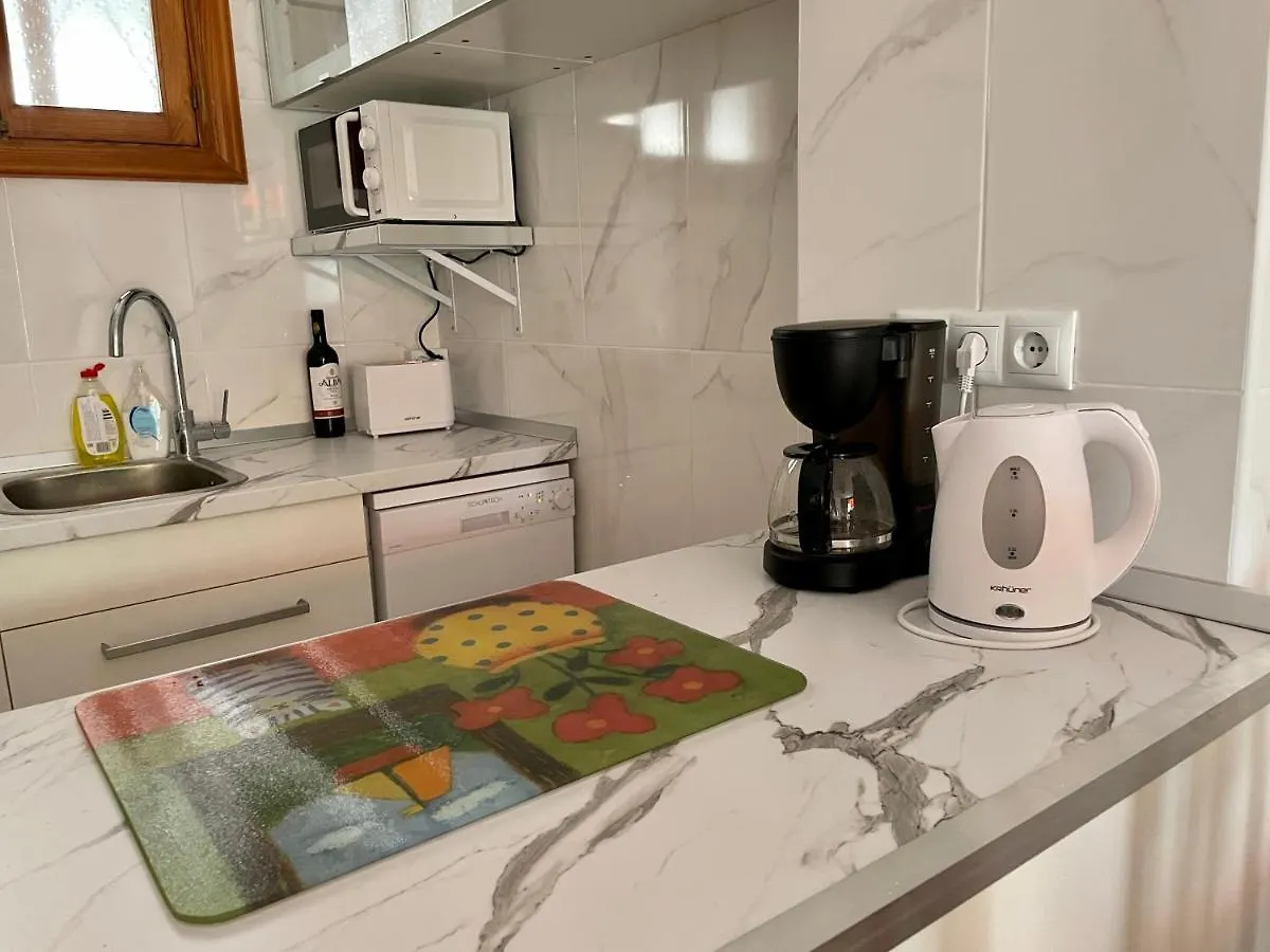 Sunny 2-Bedroom Apartment In Parque Santiago II Playa de las Americas