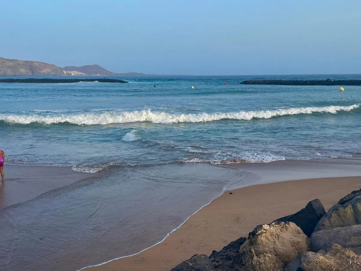Sunny 2-Bedroom Apartment In Parque Santiago II Playa de las Americas  0*, Playa de las Americas (Tenerife)