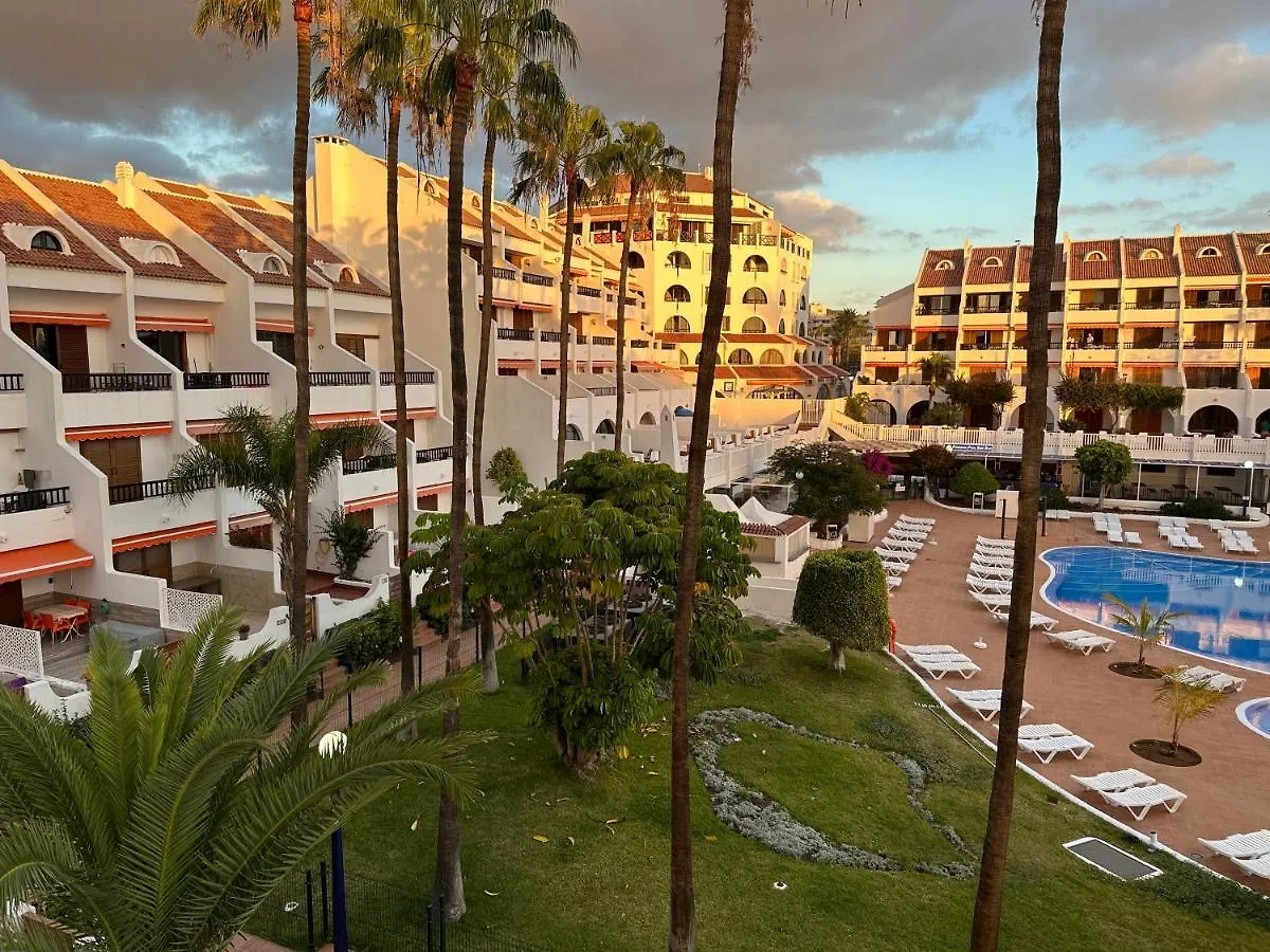 Sunny 2-Bedroom Apartment In Parque Santiago II Playa de las Americas  Playa de las Americas (Tenerife)