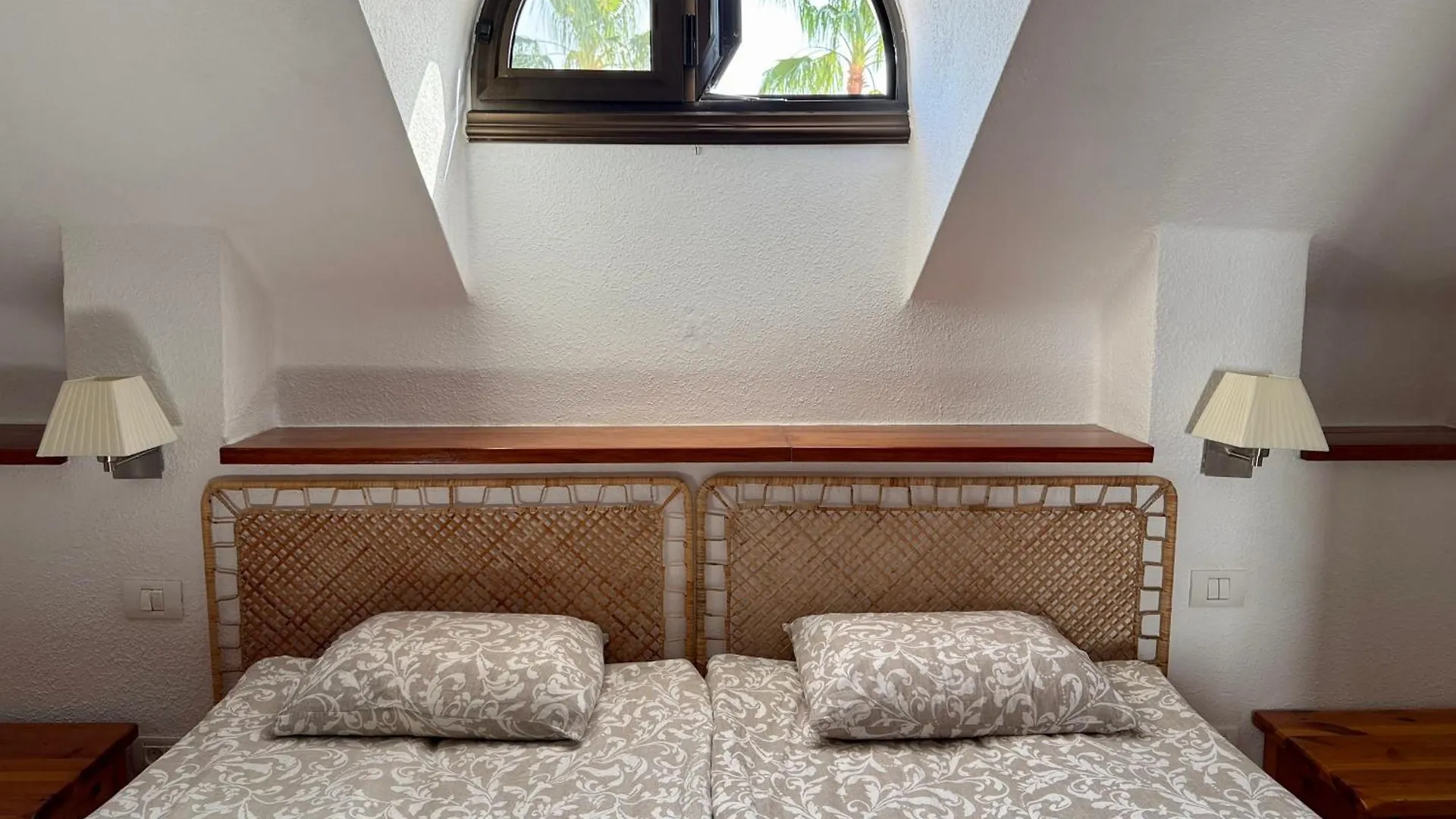 Sunny 2-Bedroom Apartment In Parque Santiago II Playa de las Americas  0*, Playa de las Americas (Tenerife) Spain
