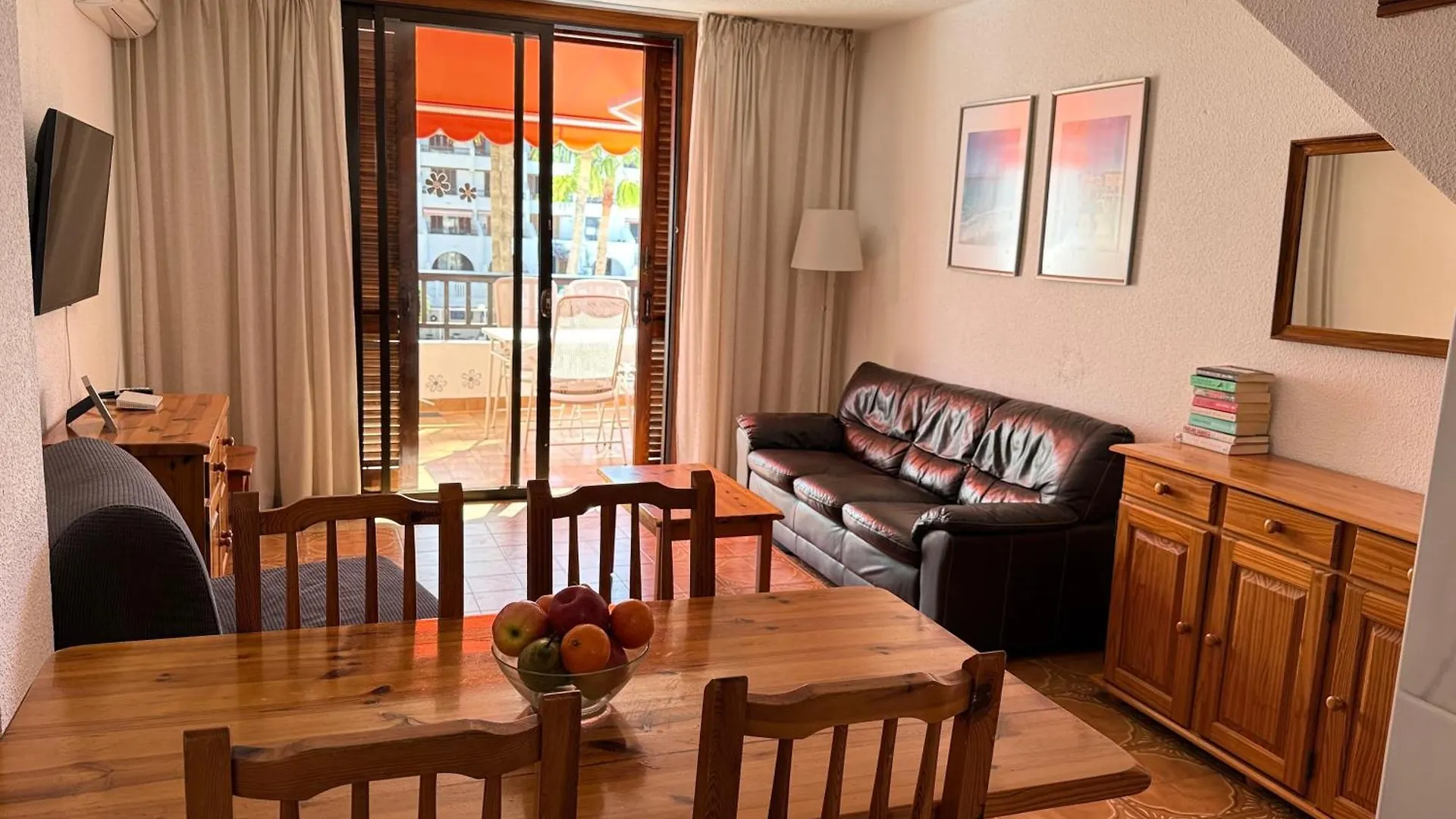 Sunny 2-Bedroom Apartment In Parque Santiago II Playa de las Americas